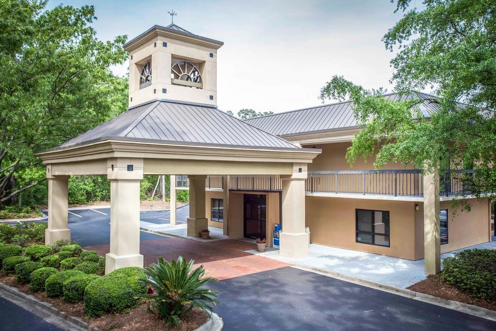 Clarion Inn & Suites Aiken South Exteriör bild