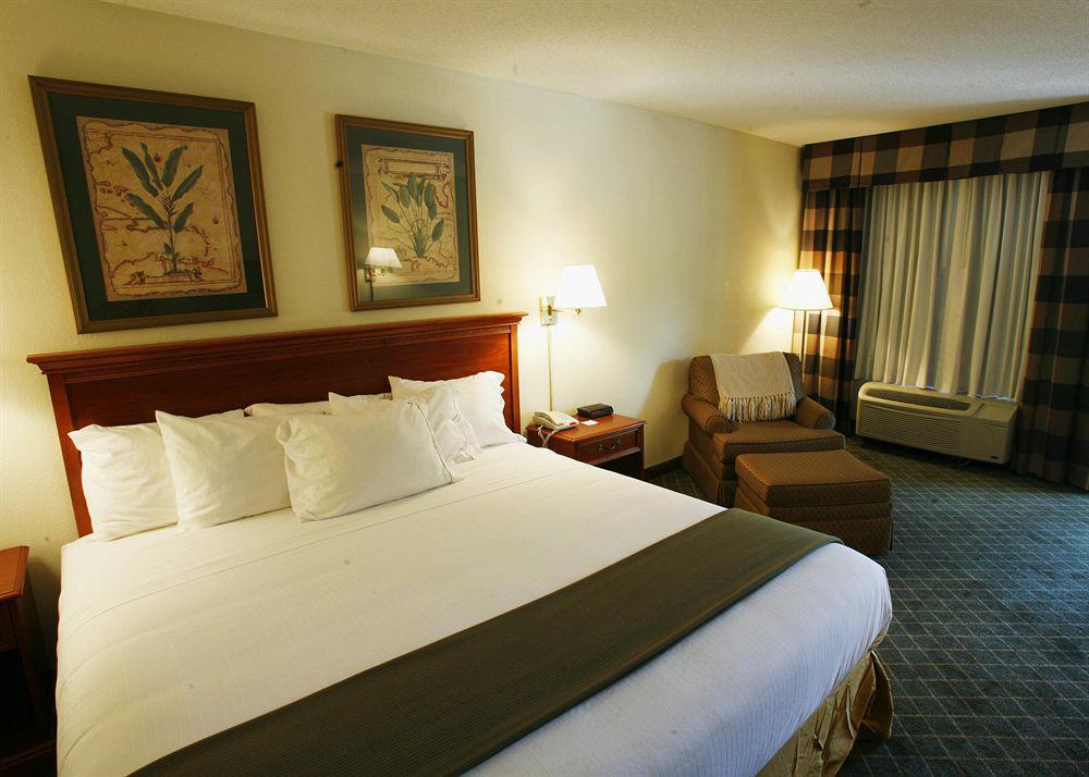 Clarion Inn & Suites Aiken South Rum bild