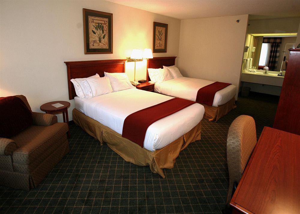Clarion Inn & Suites Aiken South Rum bild